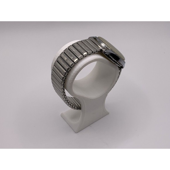 Vintage Waltham Incabloc 17 Jewels Red Second Hand For Parts Or Repair - Picture 6 of 16